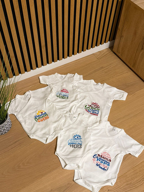 Bestickter Babybody "Mein geliebter Bauch Zwerg"